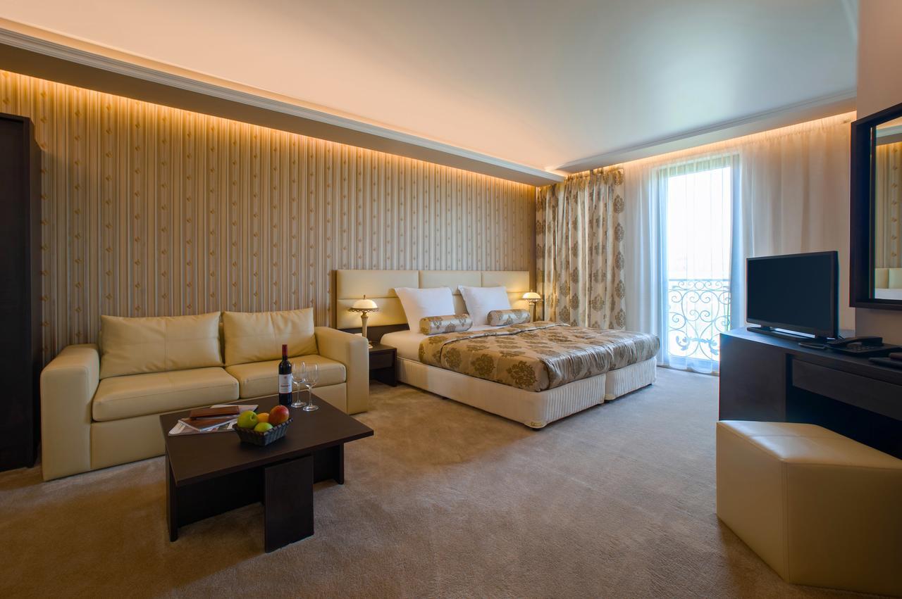 Mantar Spa Hotel Marikostinovo Экстерьер фото