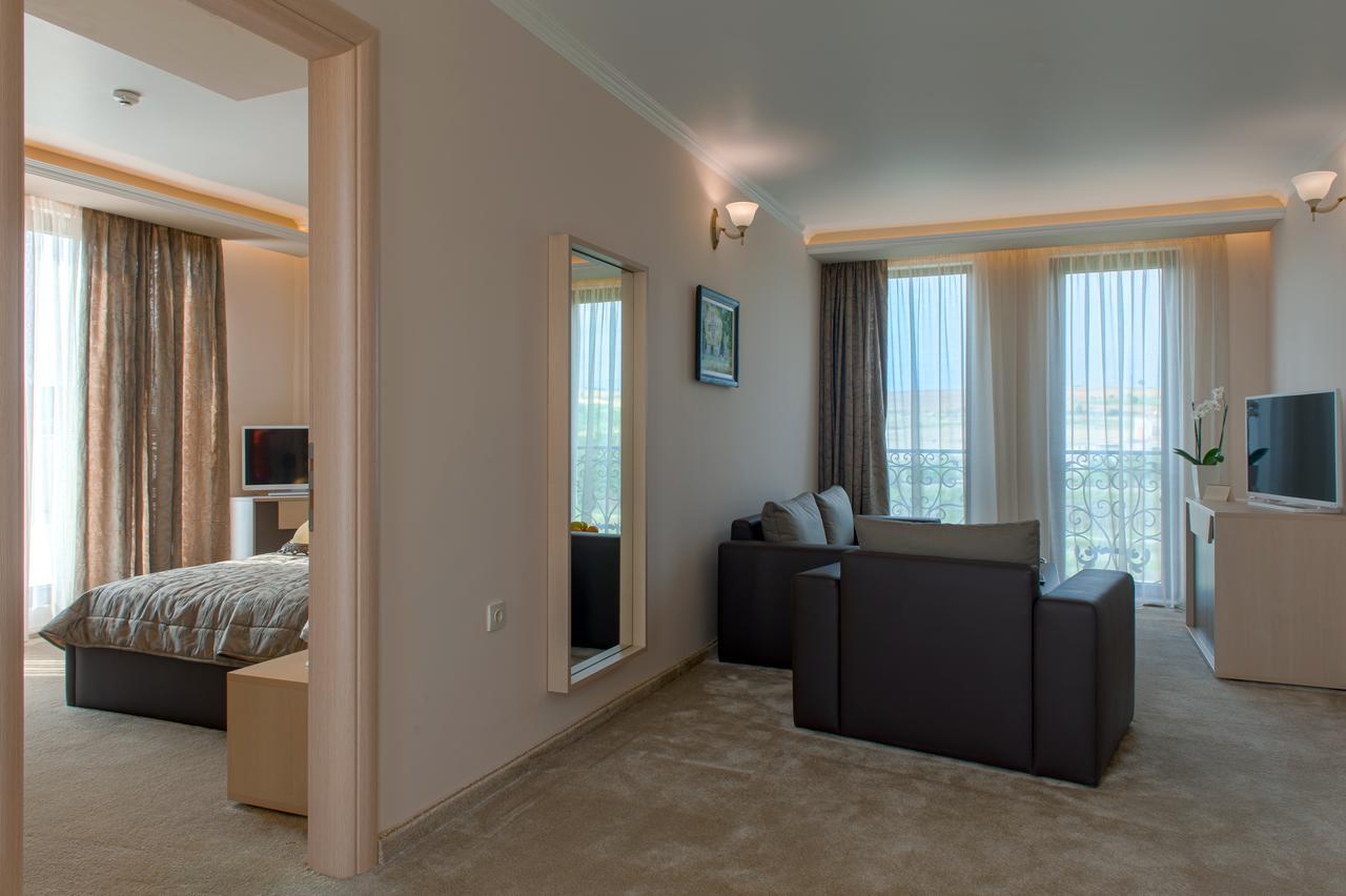 Mantar Spa Hotel Marikostinovo Экстерьер фото