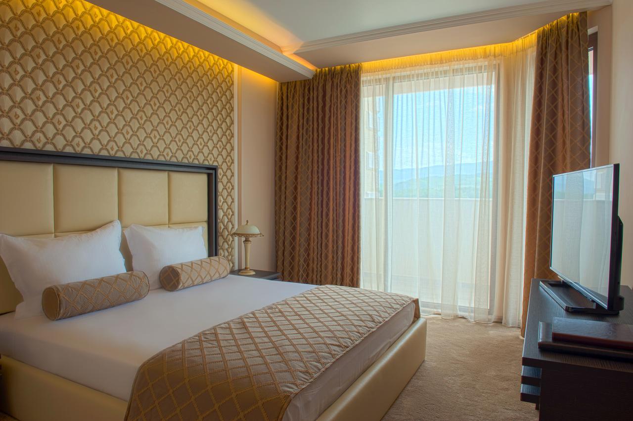 Mantar Spa Hotel Marikostinovo Экстерьер фото